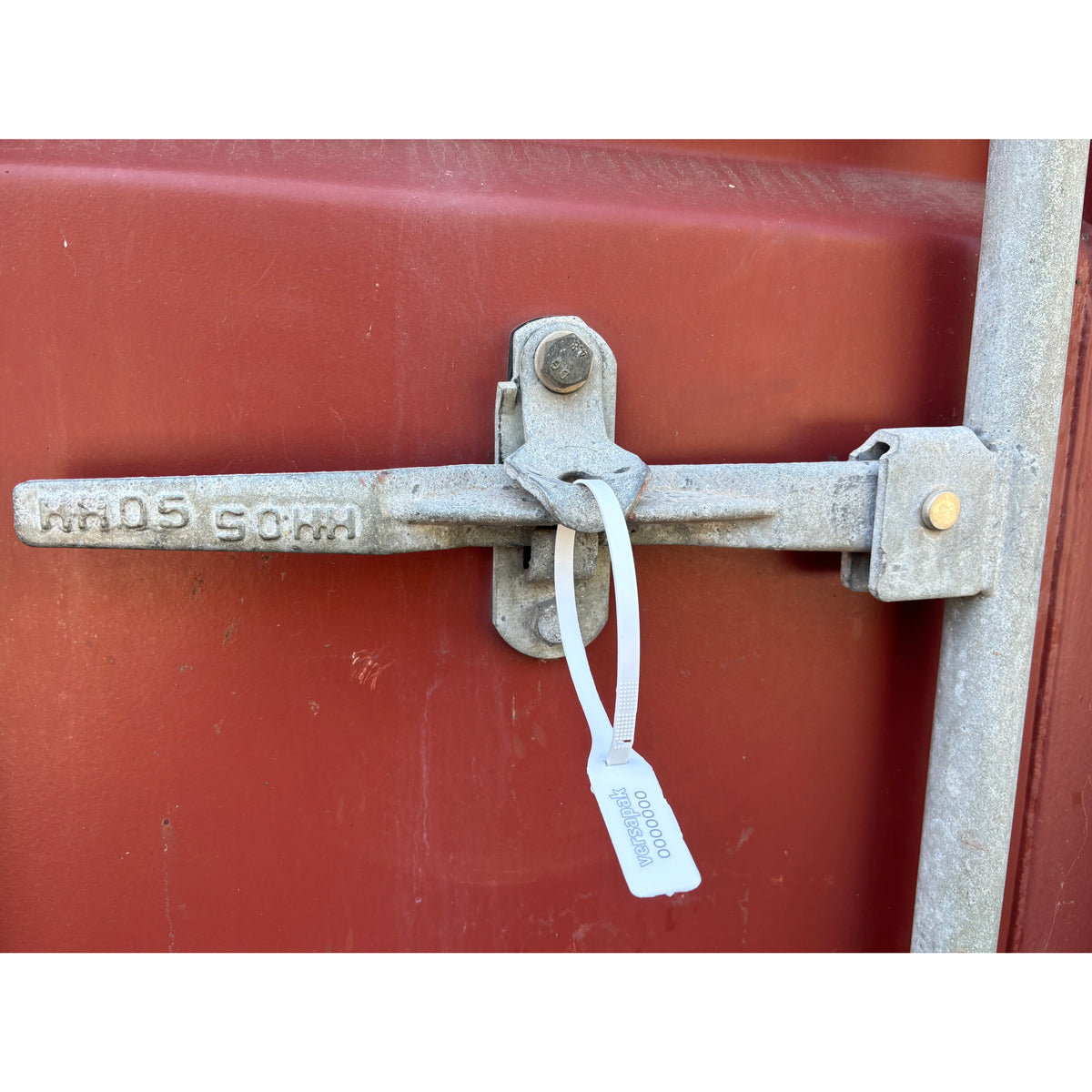 VersaLock Numbered Fixed Length Security Seal Action Image